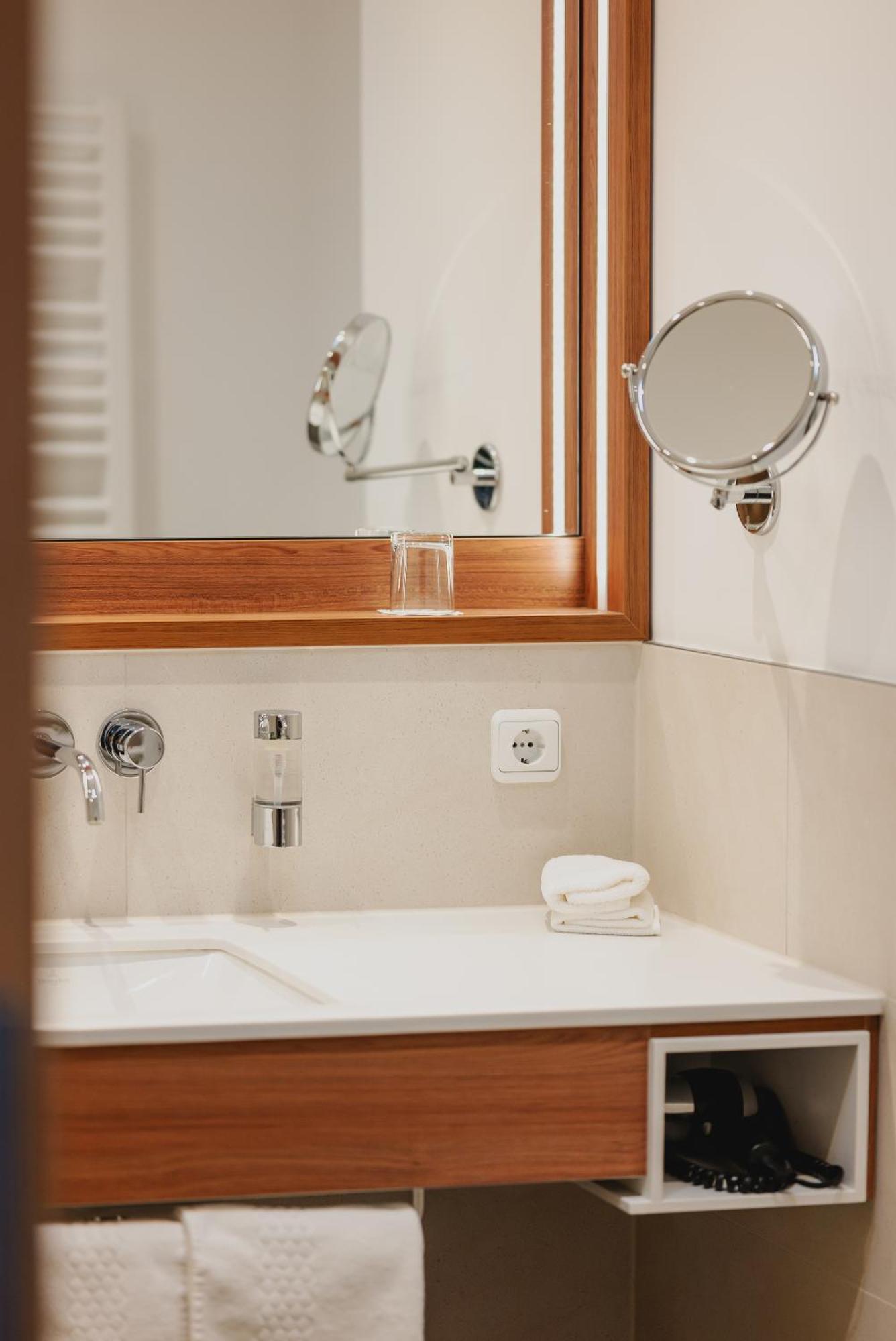 Hotel Hachinger Hof Oberhaching Luaran gambar