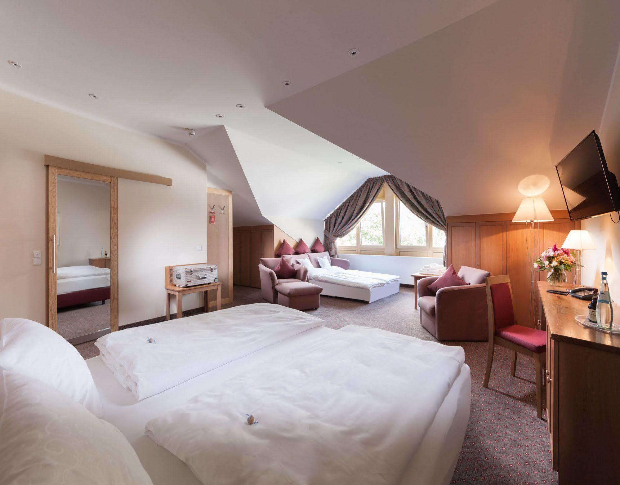 Hotel Hachinger Hof Oberhaching Luaran gambar